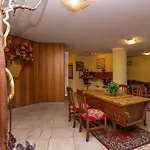 Relais Des Alpes Отель Саузе-д'Ульс